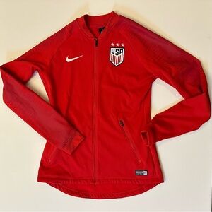 USA Nike Anthem Jacket Womens Size XS Red Soccer Football Zip Up Lightweight